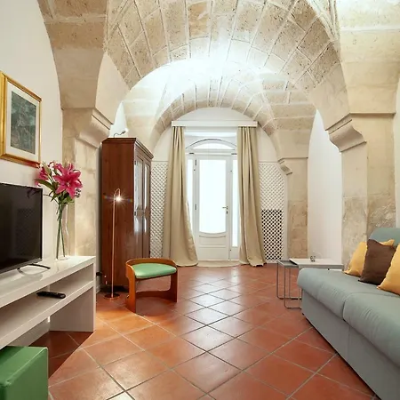 Goodstay Corte Del Vescovo Lecce